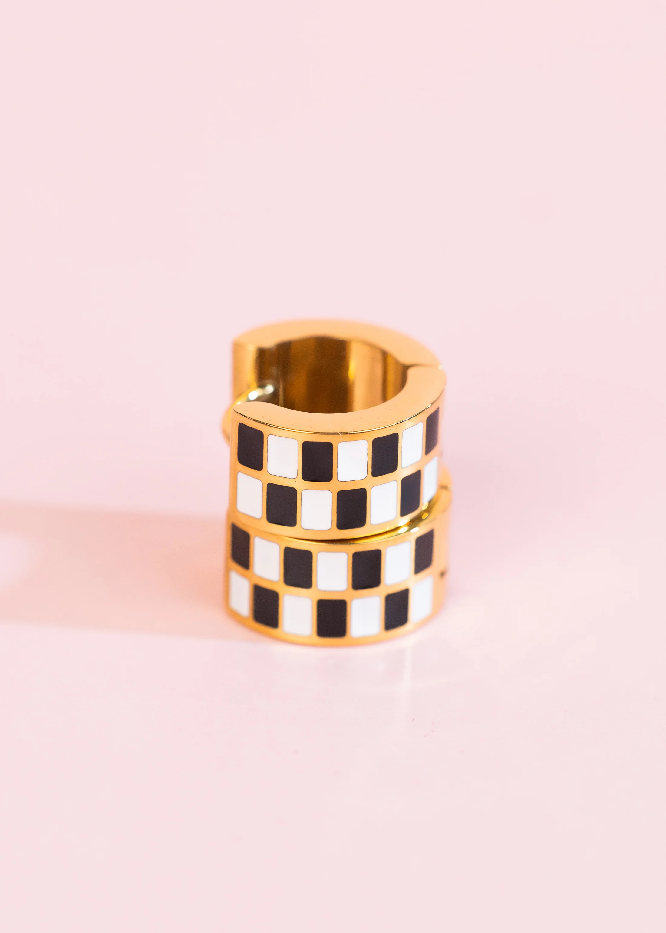 Chunky Checkered Huggies - Image 5