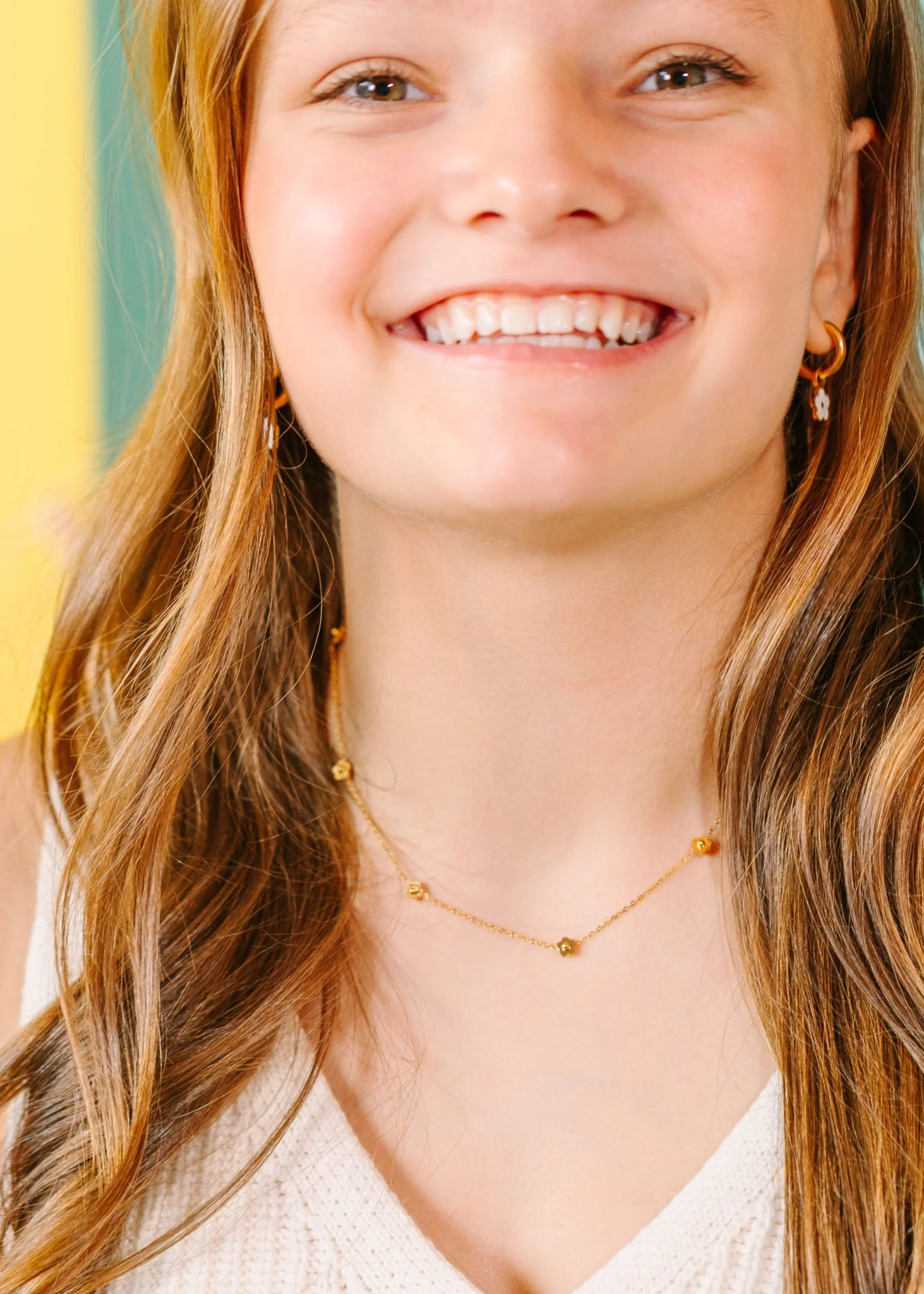 Classic Flower Necklace - Image 2