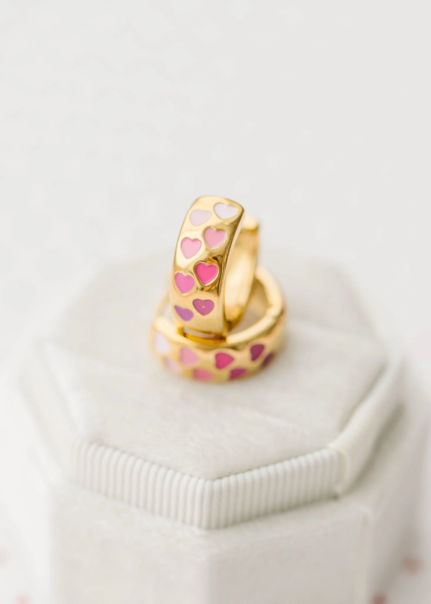 Chunky Pink Heart Ombré Huggies