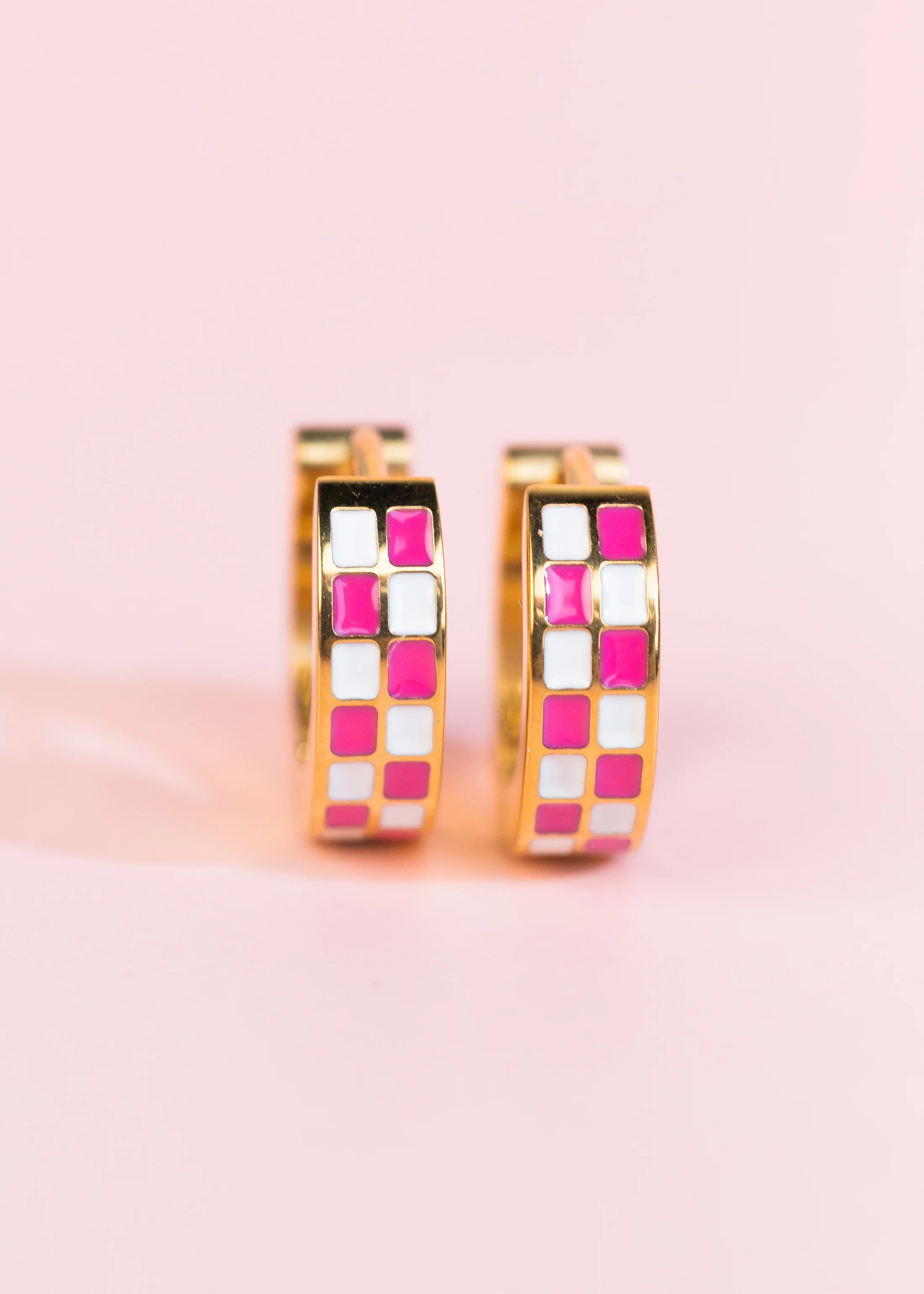 Hot Pink Checkered Huggies - Image 3