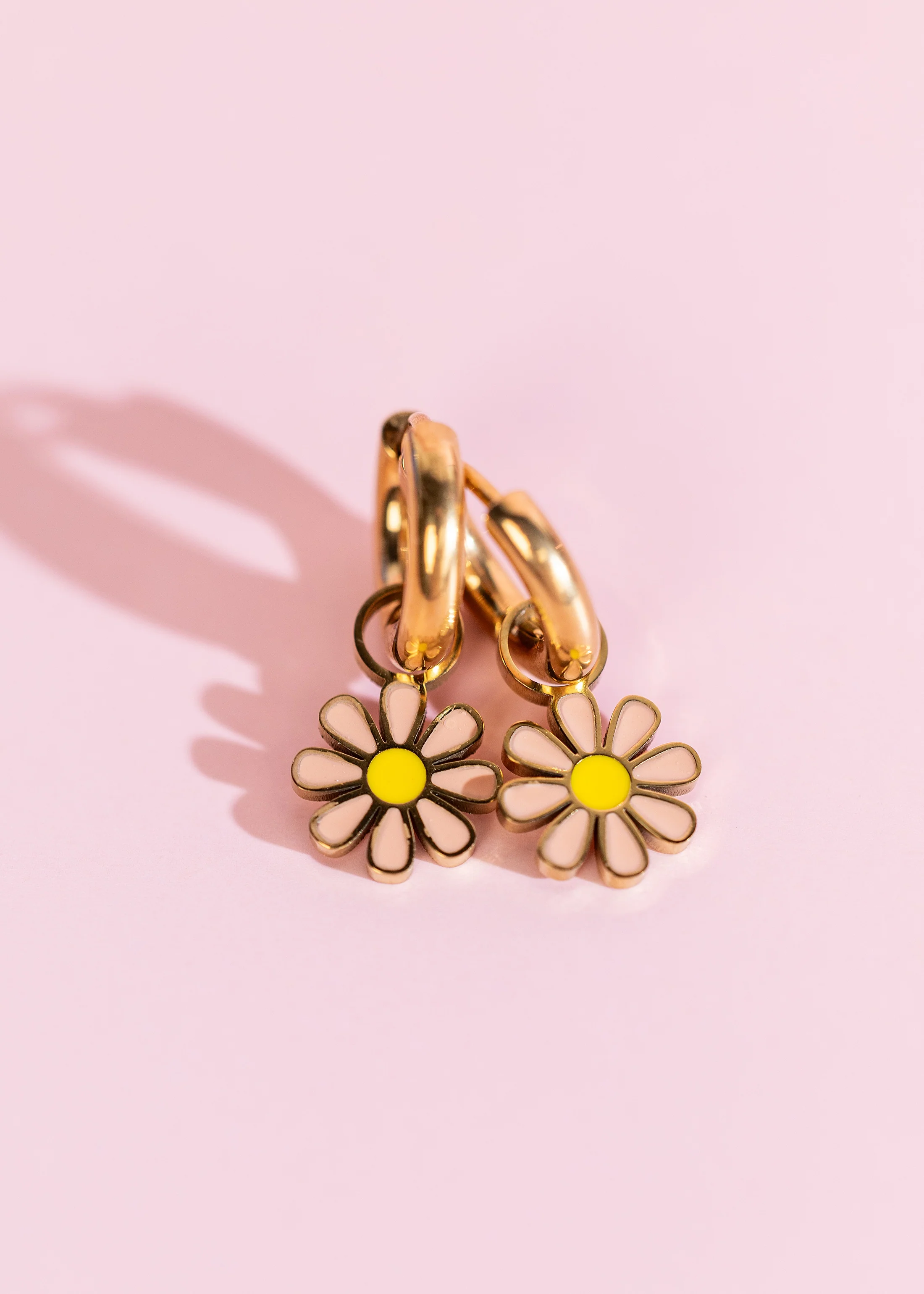 Peach Daisy Charms