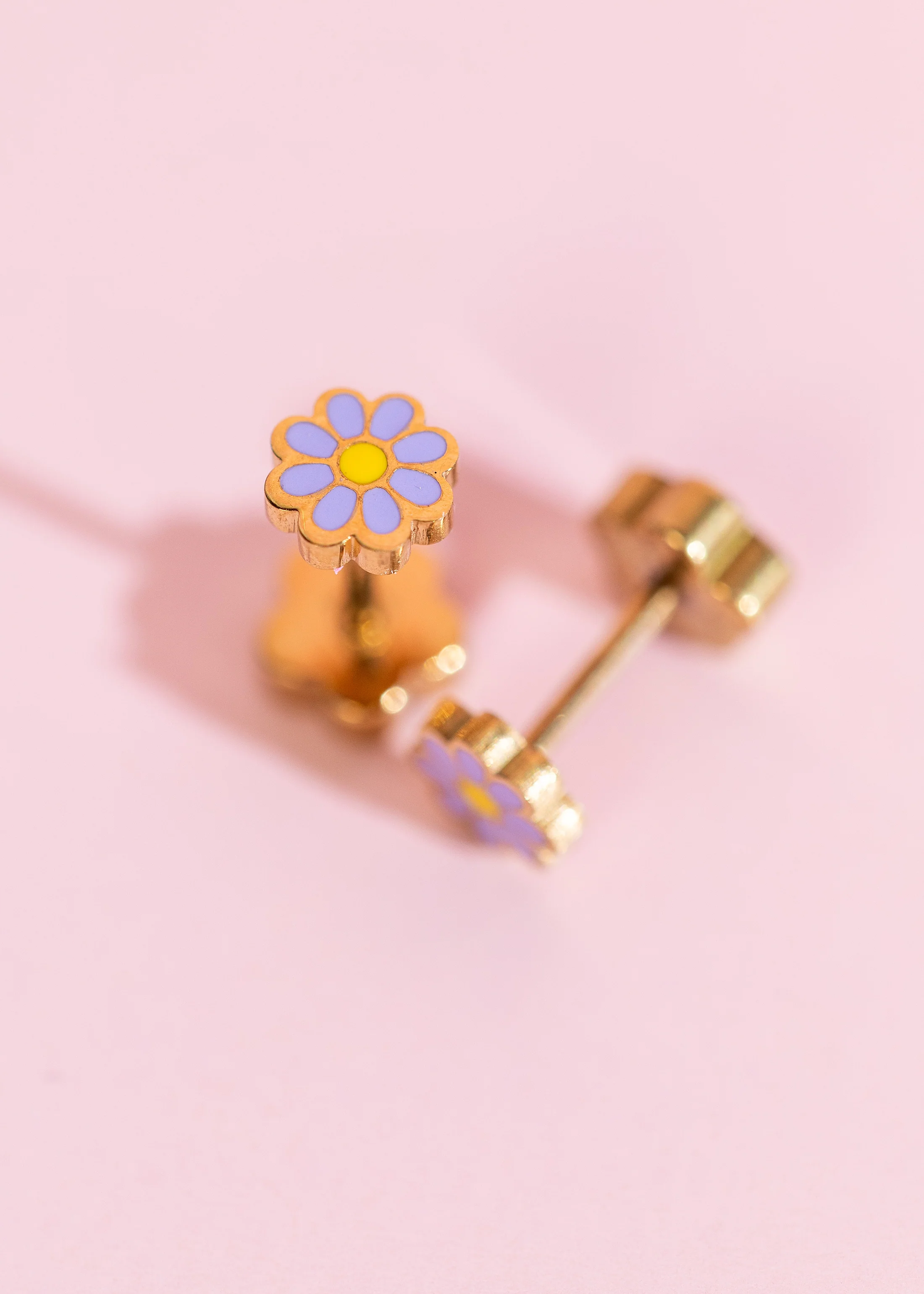 Tiny Periwinkle Daisy